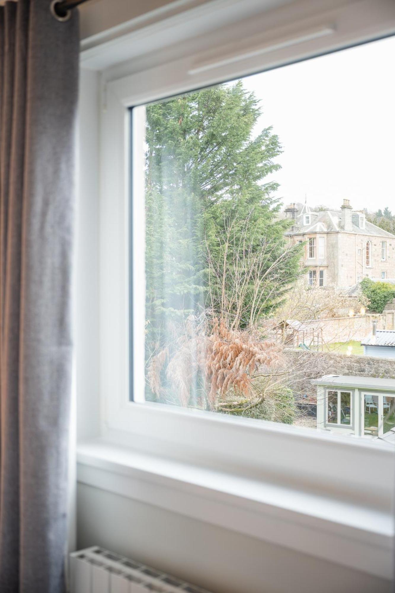 Quiet 2 Bedroom Gem In Stirling Bridge of Allan Extérieur photo